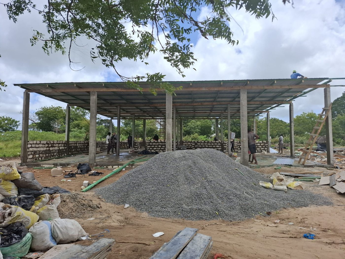 The KEWASTE sorting centre under construction in Gede